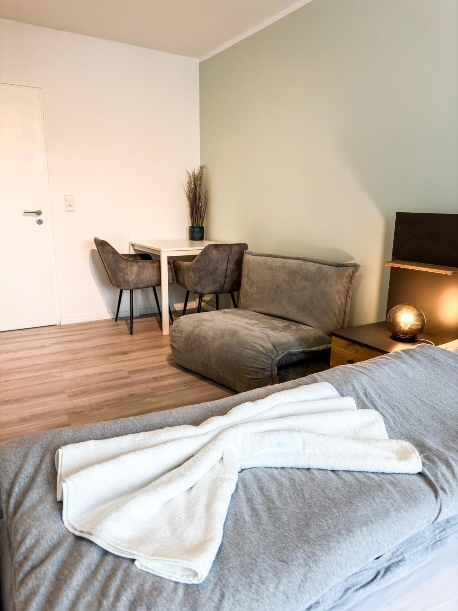 Apartment Fuer 3 Gaeste Mit Kostenlosen Parkplaetzen Und Lift هانوفر المظهر الخارجي الصورة